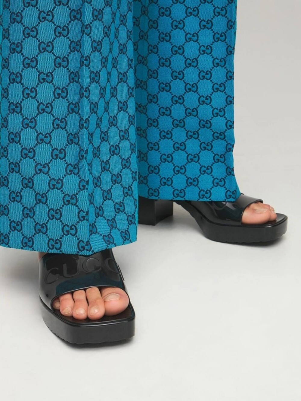 GUCCI Logo Embossed Rubber Platform Slide Sandals Black EU 37 US 7 Org $450